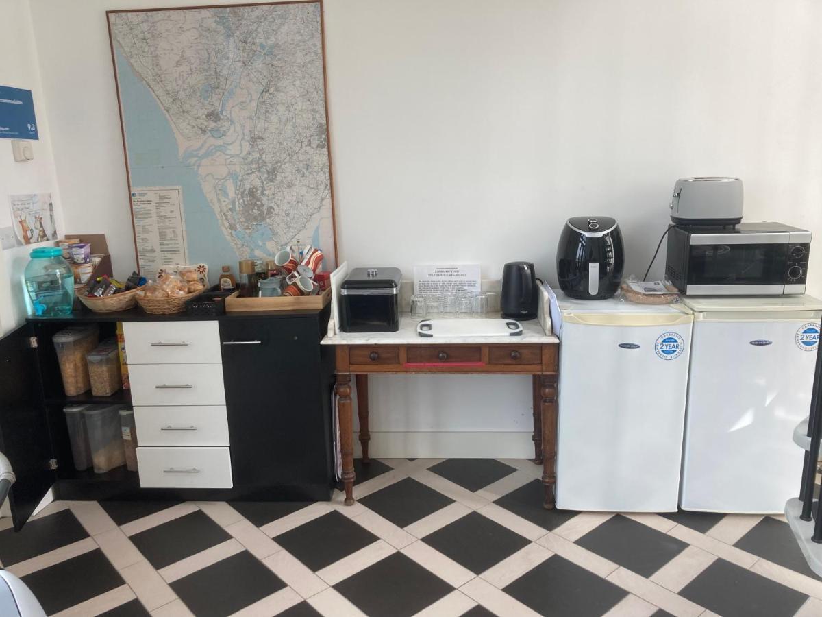 Hh Accommodation Милом Экстерьер фото
