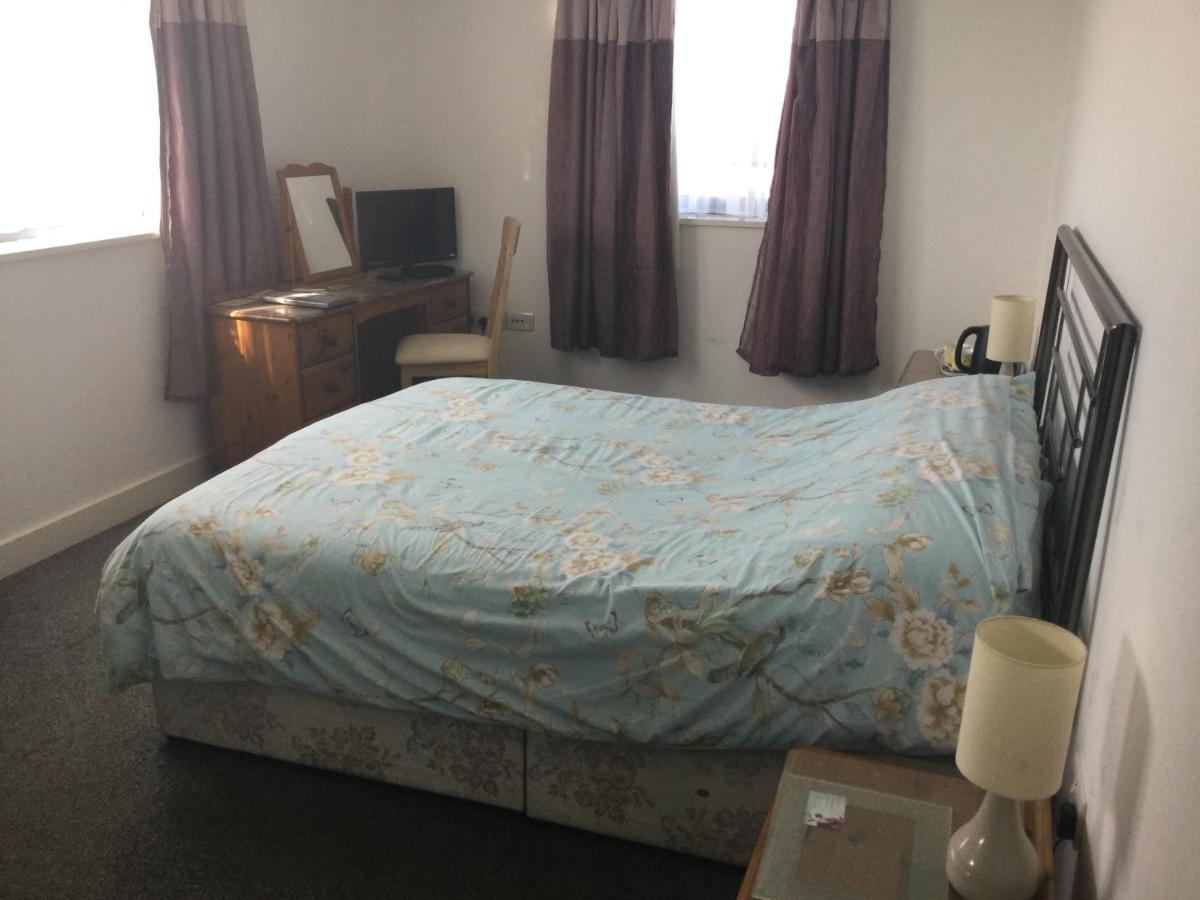 Hh Accommodation Милом Экстерьер фото
