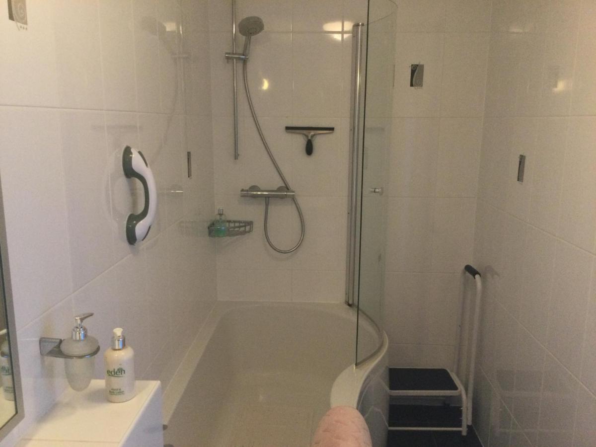 Hh Accommodation Милом Экстерьер фото