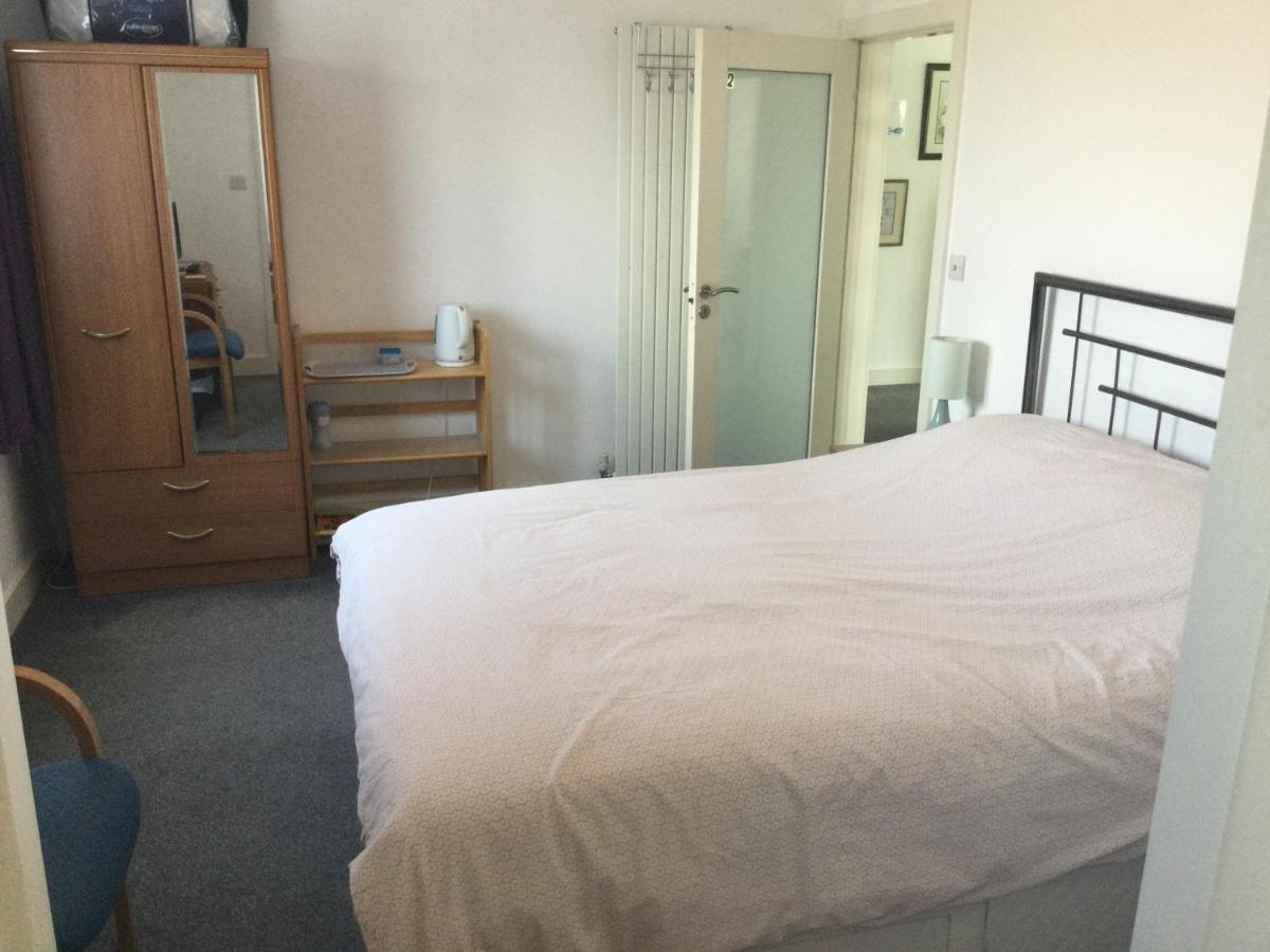 Hh Accommodation Милом Экстерьер фото